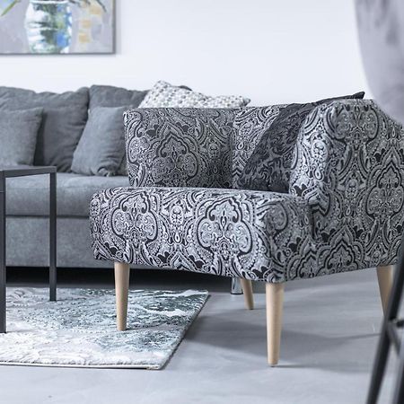 Exklusive Neubau-Ferienwohnung Mit Fernsicht คอนสตานซ์ ภายนอก รูปภาพ